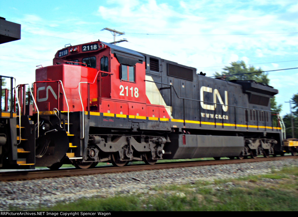 CN 2118